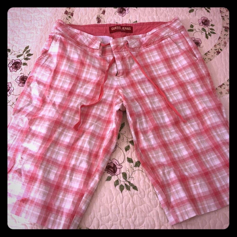Guess capri pants